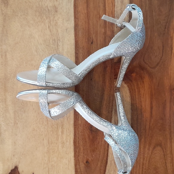 New -Sparkly David Bridal heels - Picture 15 of 16